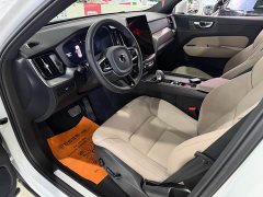 Volvo XC60 2026 B5 four-wheel drive Zhiyi Luxury Edition - фото 9