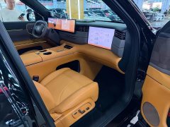BMW Zhiji LS8 52 Max enjoys the luxury of six seats - фото 16