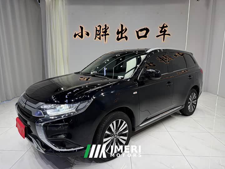 Mitsubishi Outlander 2021 facelift 2.0L 2WD smooth version 5 seats - автомобиль из Китая
