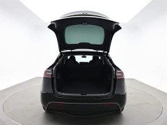 Tesla Model Y rear-wheel drive version - фото 10