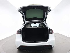 Tesla Model Y rear-wheel drive version - фото 9