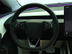 Tesla Model 3 rear-wheel drive version - фото 17