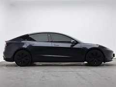 Tesla Model 3 rear-wheel drive version - фото 5