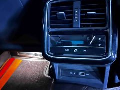 Volkswagen Passat 2025 Outstanding 330TSI Starry Sky Elite Edition - фото 16