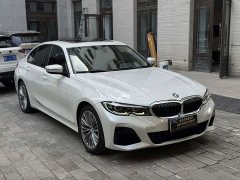 BMW 3 Series 320i Sports Package - фото 3