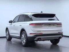 Lynk & Co Adventurer 2.0T two-wheel drive exclusive edition - фото 5