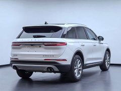 Lynk & Co Adventurer 2.0T two-wheel drive exclusive edition - фото 6