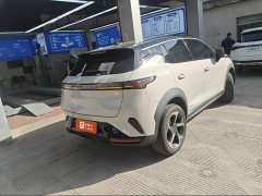 Lynk & Co 06 2026 Relive 1.5T Ultra - фото 2