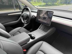 Tesla Model Y rear-wheel drive version - фото 14