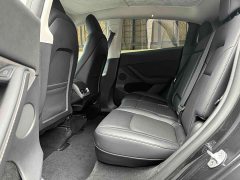 Tesla Model Y rear-wheel drive version - фото 8