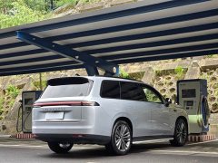 Lynk & Co Leapmoon C16 Extended Range 200 Exclusive Edition - фото 16