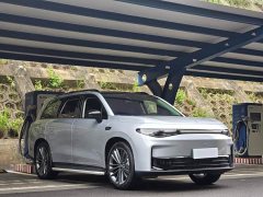 Lynk & Co Leapmoon C16 Extended Range 200 Exclusive Edition - фото 2