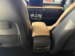 Lynk & Co Adventurer 2.0T Two-wheel drive Premium Edition - фото 6