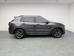 Lynk & Co 01 2.0TD two-wheel drive Pro - фото 17