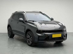 Lynk & Co 01 2.0TD two-wheel drive Pro - фото 3
