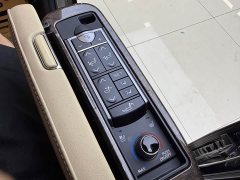 Toyota Wilfa Crown Dual Engine 2.5L HV Premium Edition - фото 8