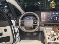 Li Auto Ideal MEGA 2024 Ultra - фото 6