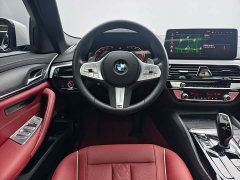 BMW 5 Series 530Li leading M sports package - фото 14