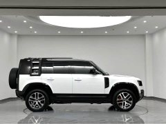 Land Rover Defender 2022 110 P400 Dark Special Edition - фото 4
