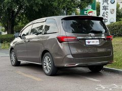 Buick GL8 Land Business Class Comfort Type - фото 4