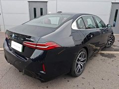 BMW i5 eDrive 35L M Sport Package - фото 4
