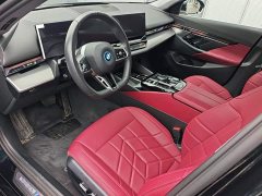 BMW i5 eDrive 35L M Sport Package - фото 6
