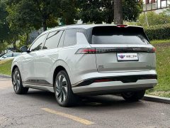 Lynk & Co eπ008 636Ultra pure electric version 5 seats - фото 4