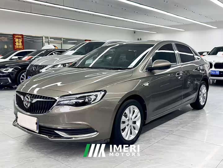 Mercedes-Benz Yinglang 1.5L automatic elite - автомобиль из Китая