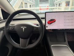 Tesla Model Y rear-wheel drive version - фото 8