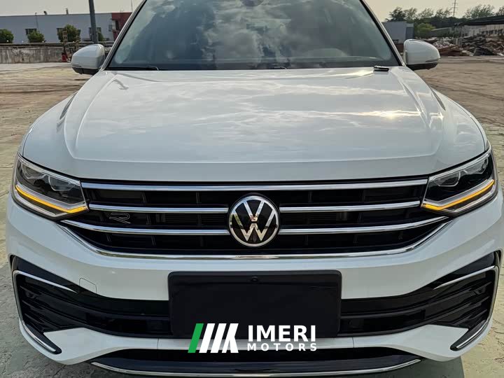 Volkswagen Tiguan L 330TSI automatic two-wheel drive comfort version - автомобиль из Китая