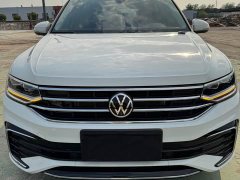 Volkswagen Tiguan L 330TSI automatic two-wheel drive comfort version - фото 1