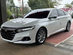 Honda Accord 260TURBO Comfort Edition - фото 2