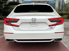 Honda Accord 260TURBO Comfort Edition - фото 6