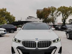 BMW 5 Series 2025 530Li Leading M Sports Package - фото 2