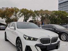BMW 5 Series 2025 530Li Leading M Sports Package - фото 3
