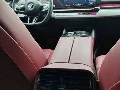 BMW 5 Series 2025 530Li Leading M Sports Package - фото 4