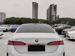 BMW 5 Series 2025 530Li Leading M Sports Package - фото 7