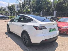 Tesla Model Y rear-wheel drive version - фото 4