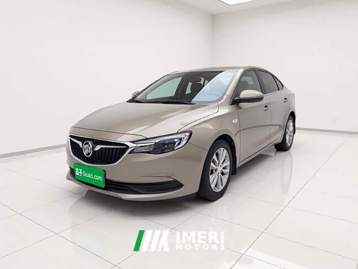 Mercedes-Benz Yinglang facelift 1.3T automatic light hybrid elite
