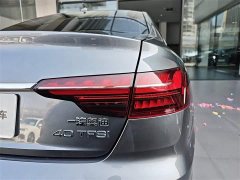 Audi A4L 40 TFSI Fashionable and Dynamic - фото 13