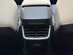 Lynk & Co 06 EM-P 1.5T Remix PHEV Pro - фото 10