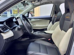Lynk & Co 06 EM-P 1.5T Remix PHEV Pro - фото 8
