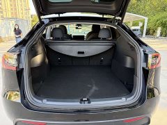 Tesla Model Y standard range rear-wheel drive version - фото 12