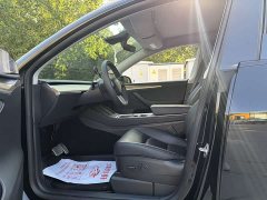 Tesla Model Y standard range rear-wheel drive version - фото 9