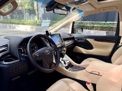 Toyota Alphard Hybrid 2.5L Luxury - фото 4
