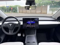 Tesla Model Y 2022 rear-wheel drive version - фото 15