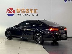 BMW 5 Series 530Li Leading M Sports Package - фото 14