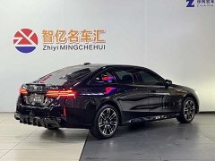 BMW 5 Series 530Li Leading M Sports Package - фото 5