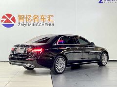 Mercedes-Benz E-Class Three E 300 L Luxury - фото 4