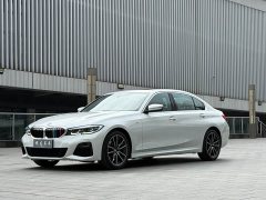 BMW 3 Series 320Li M Sport Package - фото 1